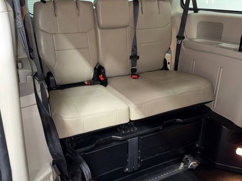 Used 2019 Dodge Grand Caravan SE w/ Power Convenience Group I image 30
