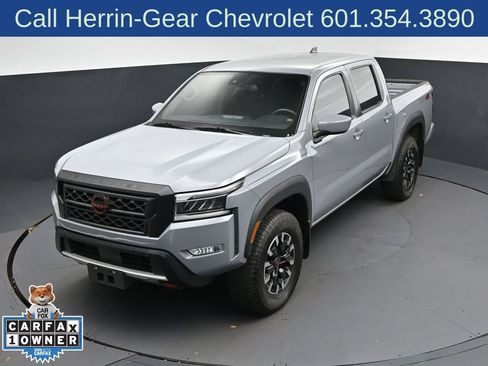 Used 2024 Nissan Frontier PRO-4X w/ Technology Package AWD/4WD image 33
