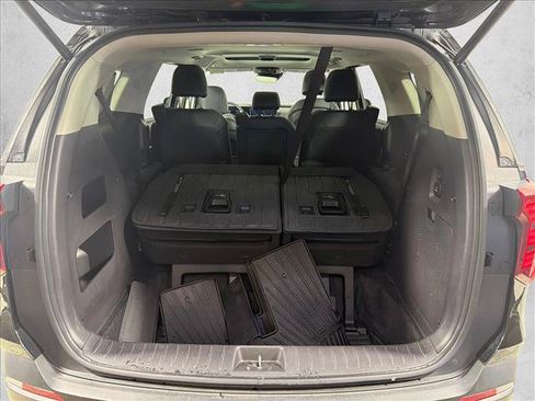 Used 2025 Kia Carnival SX w/ SX Dark Edition Package FWD image 19