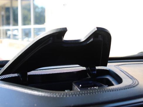 Used 2021 Jeep Cherokee High Altitude FWD image 25