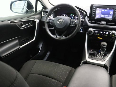 Used 2021 Toyota RAV4 XLE FWD image 30