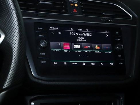 Used 2024 Volkswagen Tiguan SE R-Line image 26