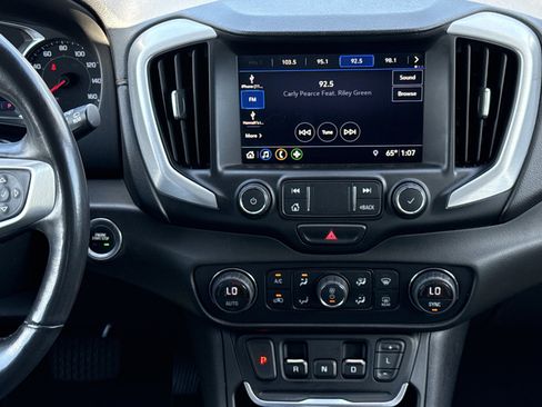 Used 2020 GMC Terrain SLT w/ Preferred Package FWD image 29