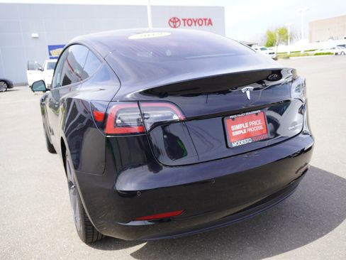 Used 2019 Tesla Model 3 Mid Range image 8