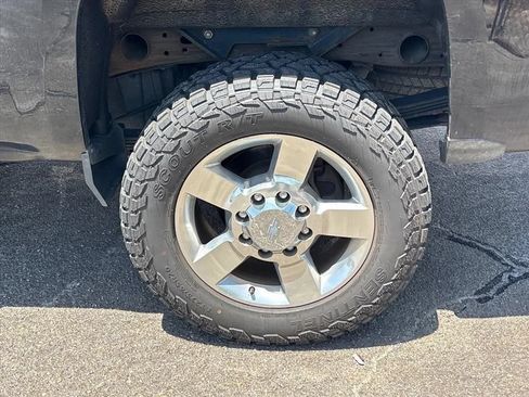 Used 2017 Chevrolet Silverado 2500 LT w/ All Star Edition AWD/4WD image 14