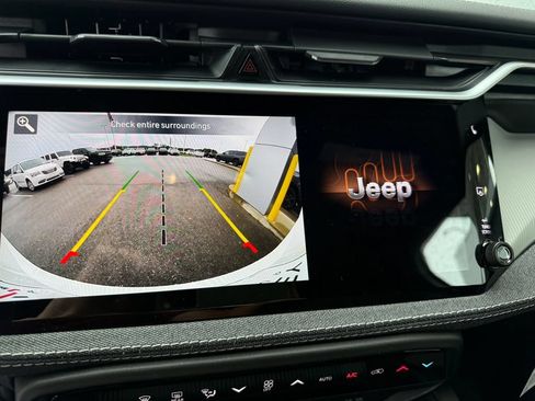 New 2026 Jeep Cherokee Laredo AWD/4WD image 14