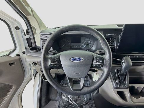 Used 2023 Ford Transit 350 XLT image 28