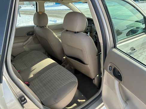 Used 2006 Ford Focus SE image 24