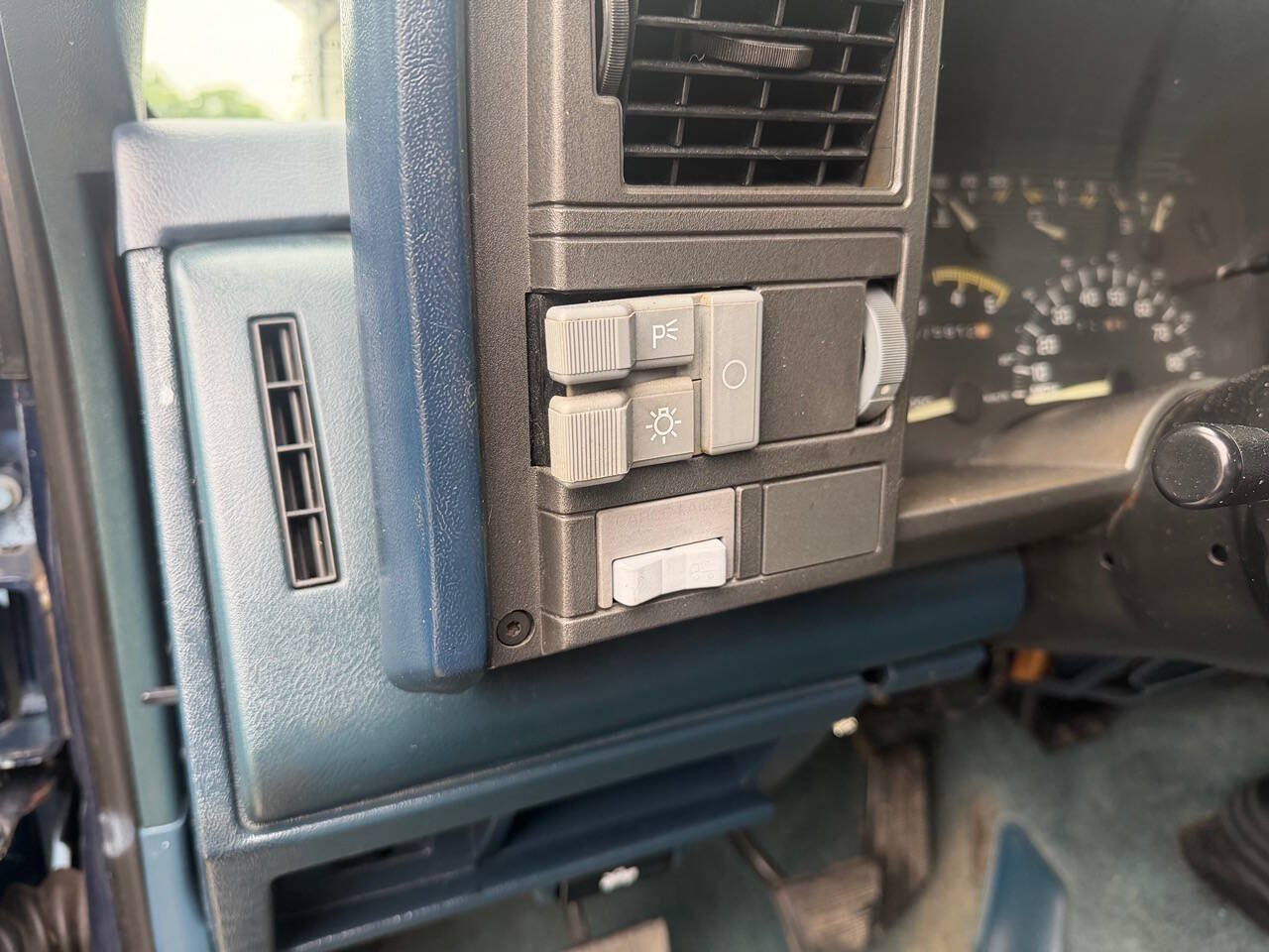 Used 1993 Chevrolet Silverado 3500 2WD Crew Cab image 20