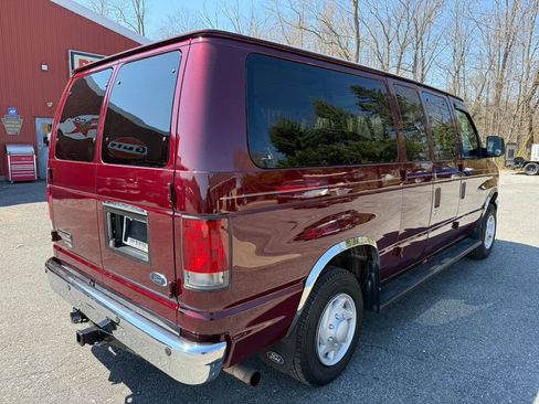 Used 2008 Ford E-350 and Econoline 350 Super Duty Wagon image 3