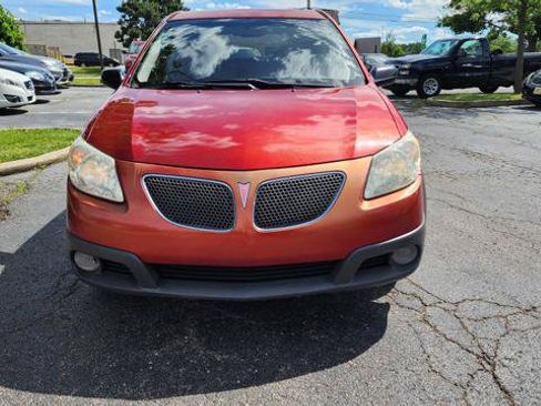 Used 2006 Pontiac Vibe w/ Sun And Sound Package FWD image 9