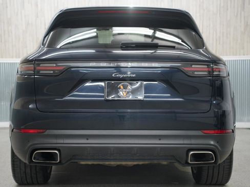 Used 2020 Porsche Cayenne image 9