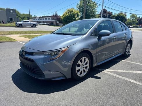 Used 2024 Toyota Corolla LE FWD image 7