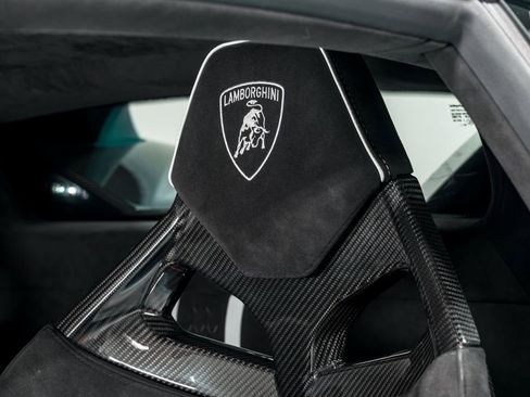 Used 2023 Lamborghini Huracan Tecnica image 20