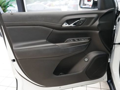 Used 2020 GMC Acadia SLT AWD/4WD image 23