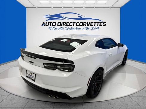 Used 2019 Chevrolet Camaro SS RWD image 7