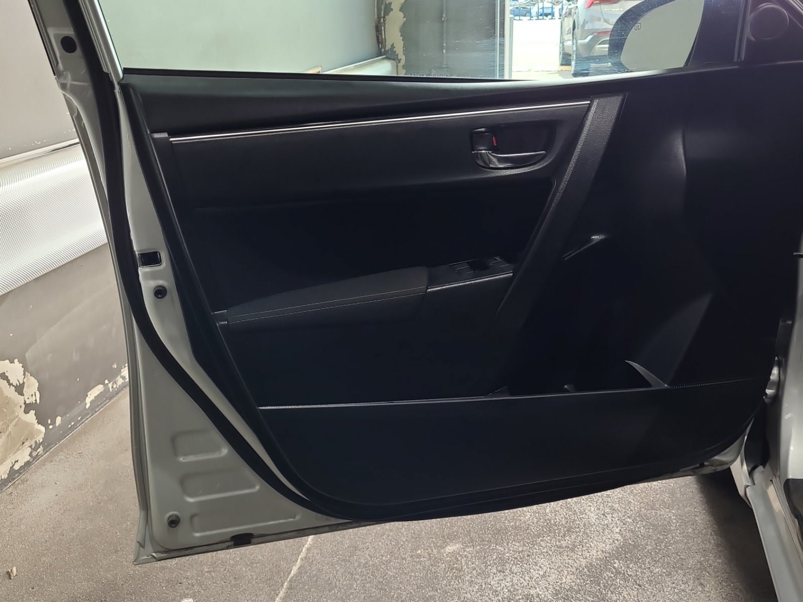 Used 2019 Toyota Corolla LE FWD image 7