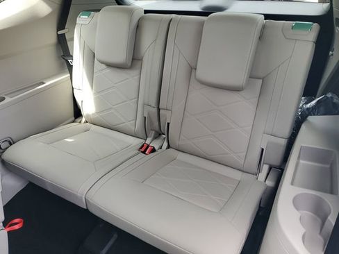 New 2026 Volkswagen Atlas SE FWD image 11