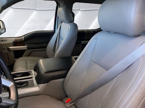 Used 2020 Ford F150 Lariat w/ Equipment Group 502A Luxury image 8