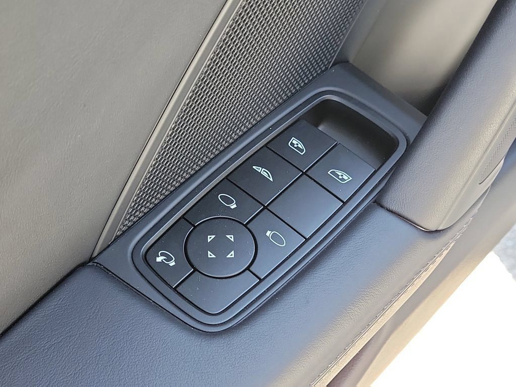 Used 2026 Porsche 911 Carrera S RWD image 25