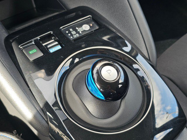 Certified 2024 Nissan Leaf SV Plus FWD image 37