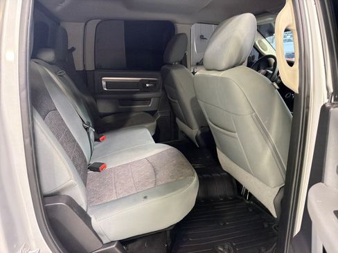 Used 2015 RAM 1500 Lone Star RWD image 11
