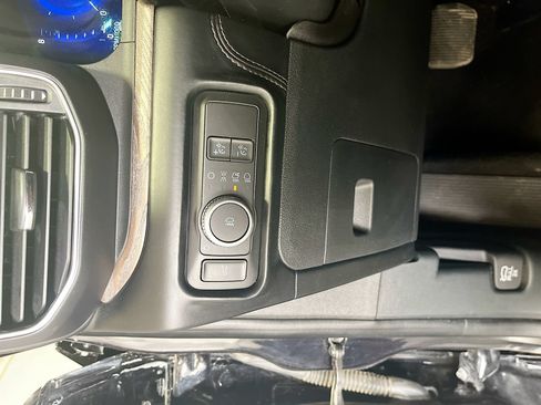 Used 2021 Ford Explorer Platinum w/ Equipment Group 601A AWD/4WD image 10