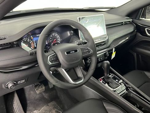 New 2026 Jeep Compass Latitude image 26