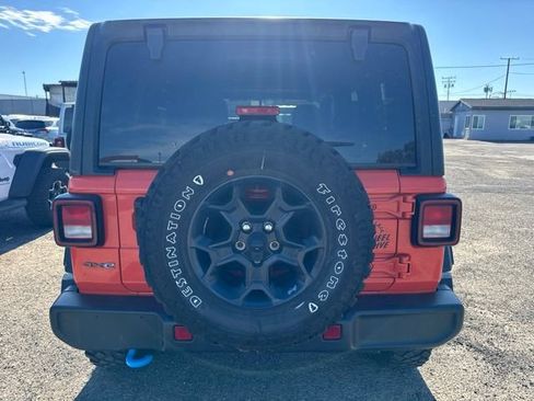 Used 2023 Jeep Wrangler Unlimited w/ Cold Weather Group AWD/4WD image 6