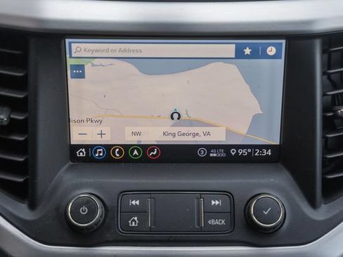 Used 2020 GMC Acadia SLT w/ Premium Package FWD image 27
