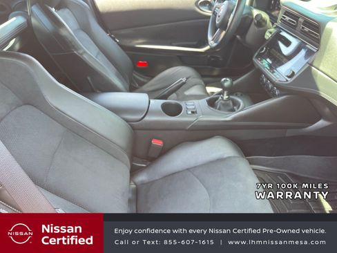 Certified 2024 Nissan Z Performance w/ Heritage Edition RWD image 17