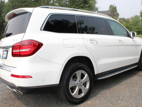 Used 2017 Mercedes-Benz GLS 450 4MATIC image 8
