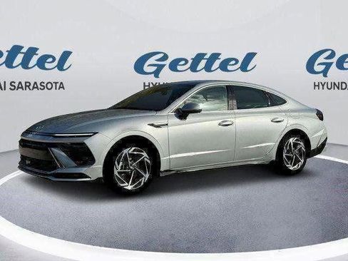 New 2025 Hyundai Sonata SEL image 2