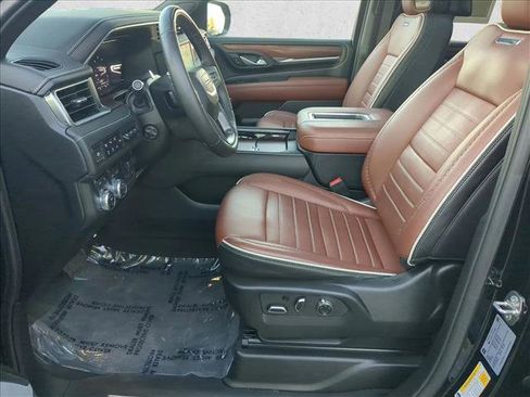 Used 2024 GMC Yukon Denali Ultimate image 17