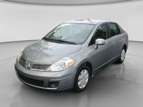 Used 2009 Nissan Versa 1.8 S FWD image 1