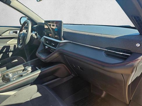 Used 2025 Ford Explorer ST image 22