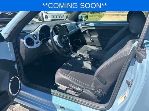 Used 2014 Volkswagen Beetle 2.5 FWD image 9