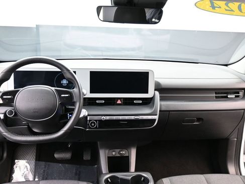 Certified 2024 Hyundai Ioniq 5 SEL image 9