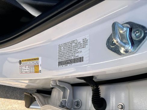 Used 2025 Honda Pilot Elite image 34