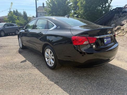 Used 2019 Chevrolet Impala LT FWD image 3