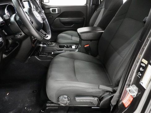 Certified 2022 Jeep Wrangler Unlimited Sport image 11