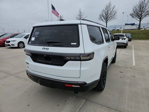 New 2026 Jeep Grand Wagoneer Limited AWD/4WD image 6