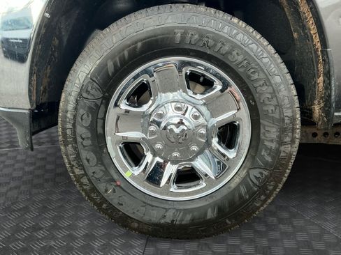 New 2026 RAM 2500 Tradesman AWD/4WD image 15