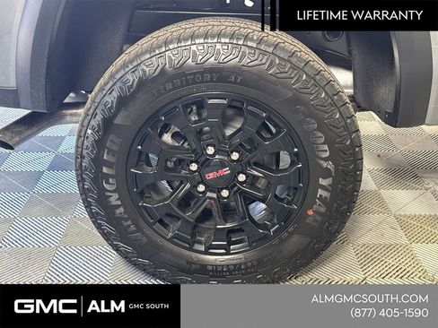 New 2026 GMC Canyon Elevation w/ Convenience Package image 19