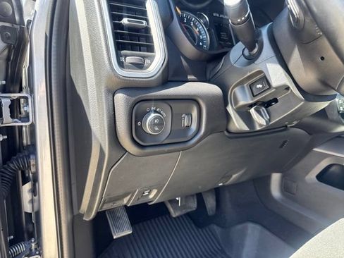 Certified 2021 RAM 2500 Big Horn w/ Night Edition AWD/4WD image 19