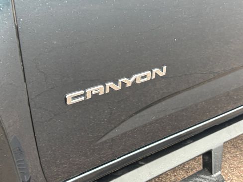 Used 2019 GMC Canyon SLE w/ Elevation Edition image 22