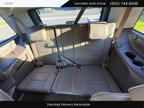 Used 2015 GMC Yukon Denali w/ Premium Package AWD/4WD image 18