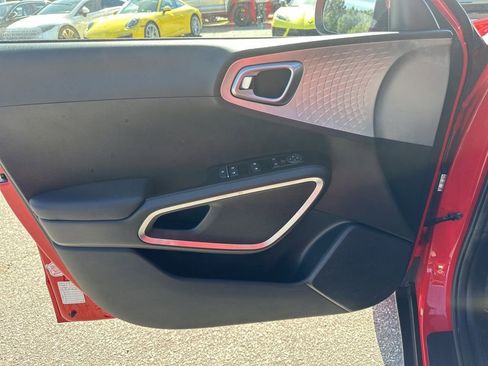 Used 2024 Kia Soul LX w/ Option Group 015 image 21