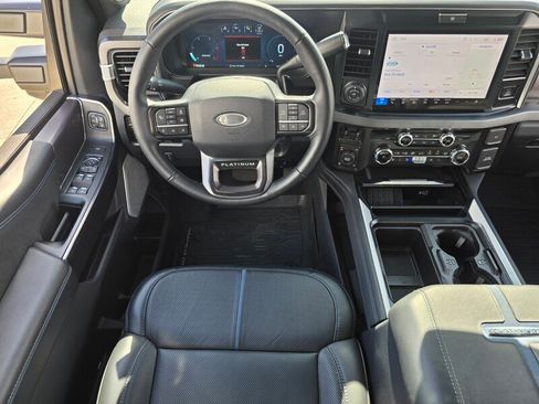 Used 2026 Ford F250 Platinum AWD/4WD image 16
