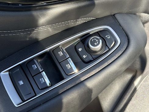 Used 2023 Subaru Outback Touring image 22